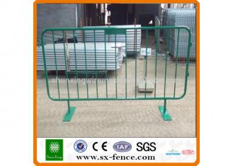 sport filed welded crowd control barriers for sale